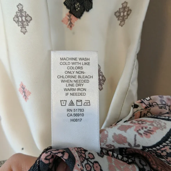 $3 with any bundle Maurices Lacey tank - Picture 9 of 12